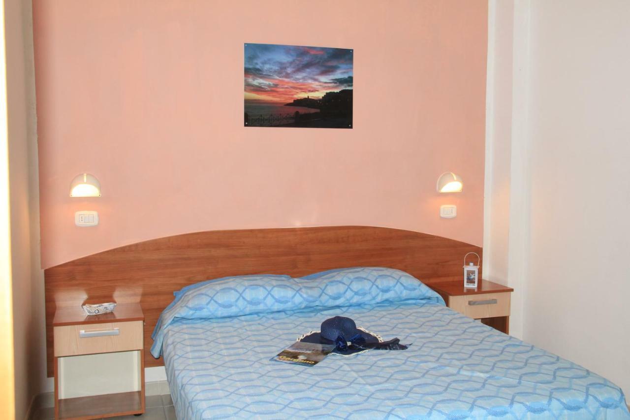 Villaggio Mare Blu Vieste Exterior foto
